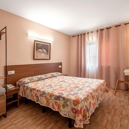 Hotel Silvia Empuriabrava Esterno foto