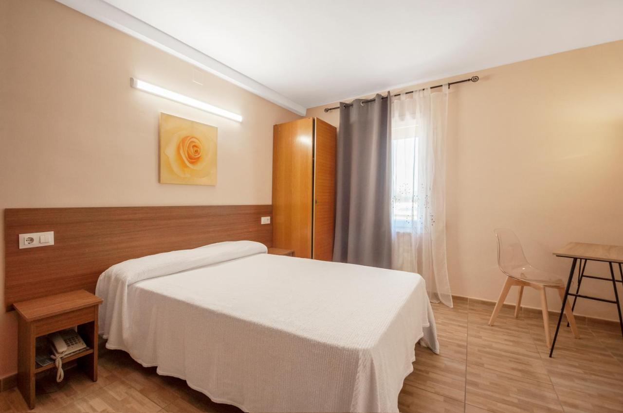 Hotel Silvia Empuriabrava Esterno foto