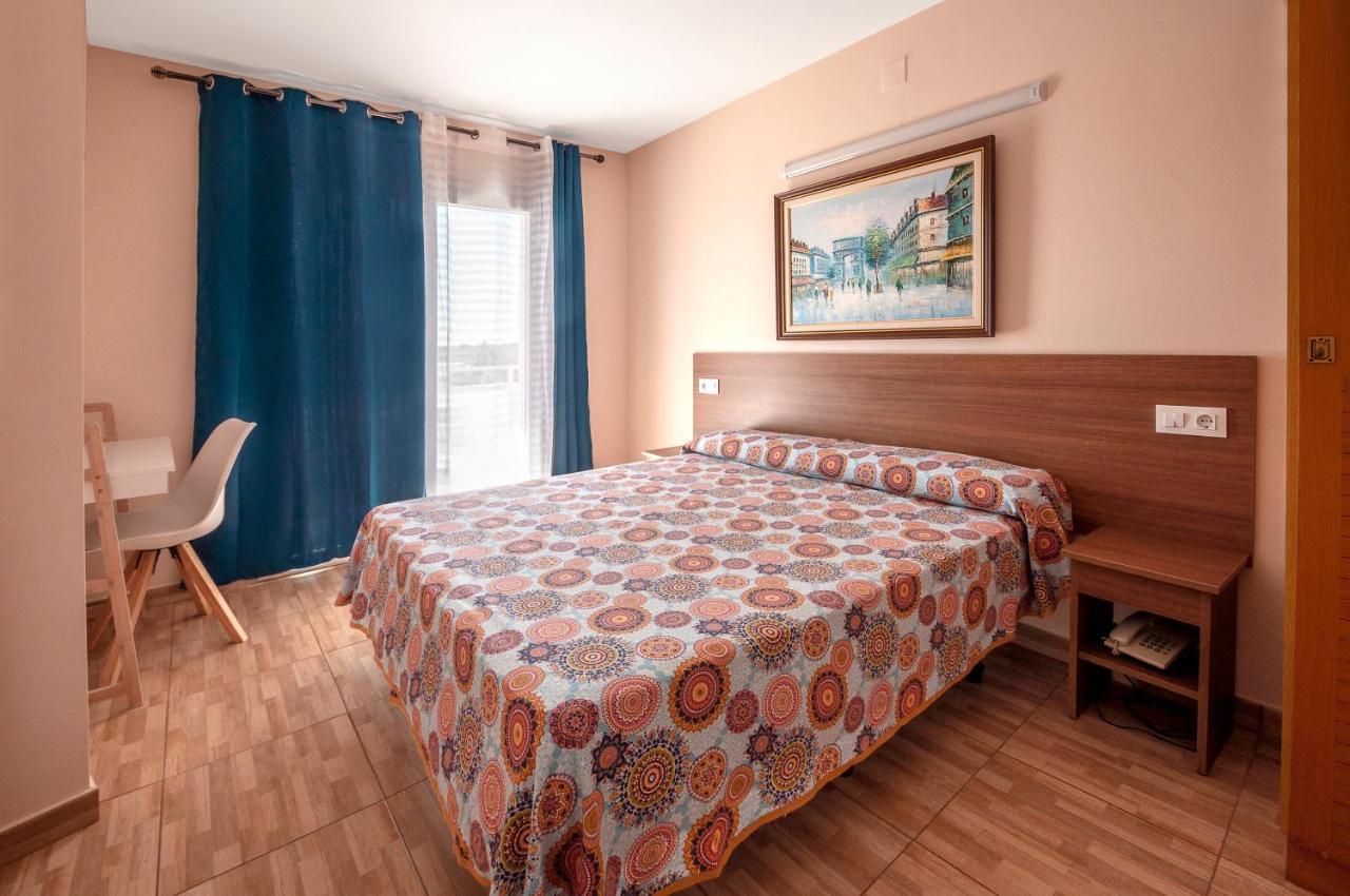Hotel Silvia Empuriabrava Esterno foto