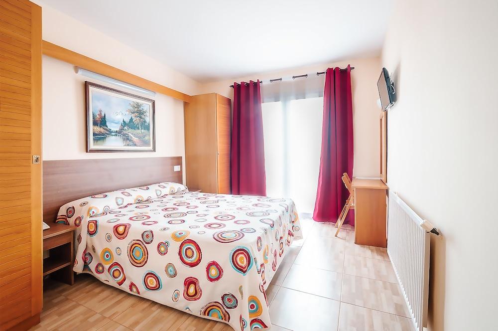 Hotel Silvia Empuriabrava Esterno foto